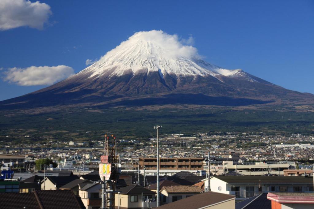 Fuji-Shi Business Hotel Furuiya Ryokan Фуджи Екстериор снимка