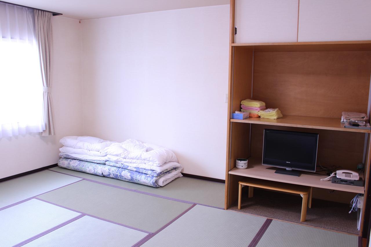 Fuji-Shi Business Hotel Furuiya Ryokan Фуджи Екстериор снимка